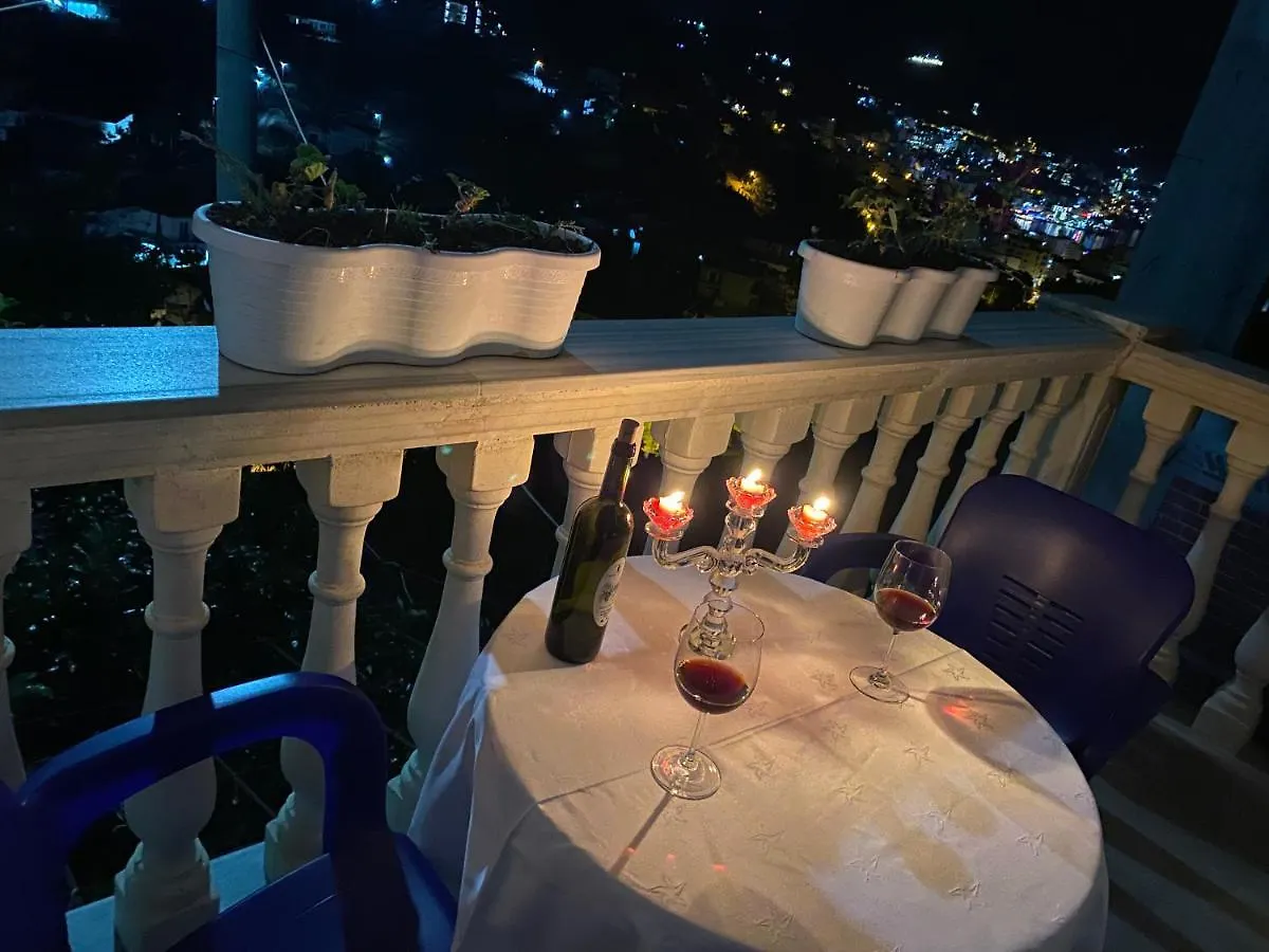 Vila Sinani Sarandë 0*,  Albania