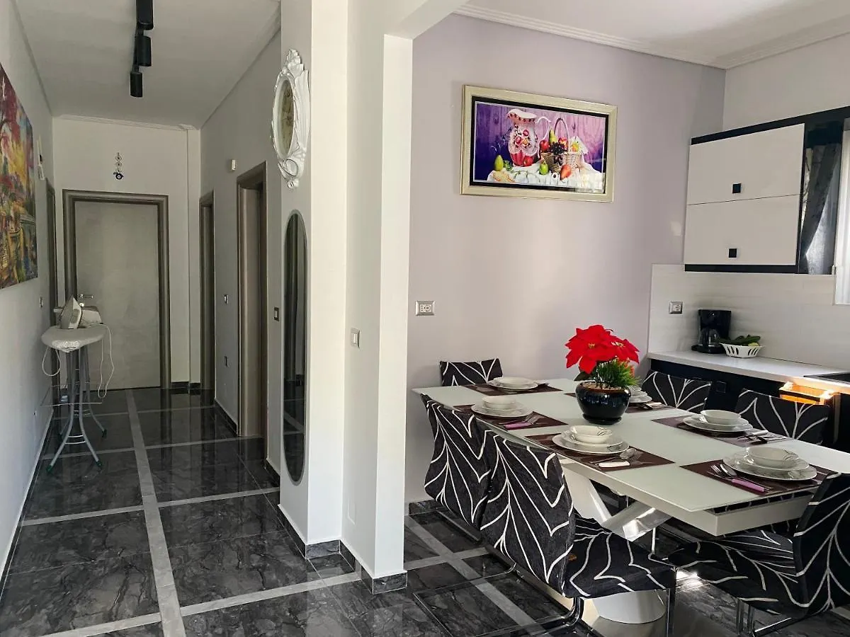 Vila Sinani Sarandë Apartamento