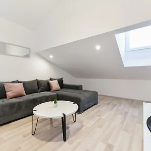 Grey Old Town Apartament Zadar